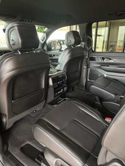 2022 Jeep Wagoneer Series III