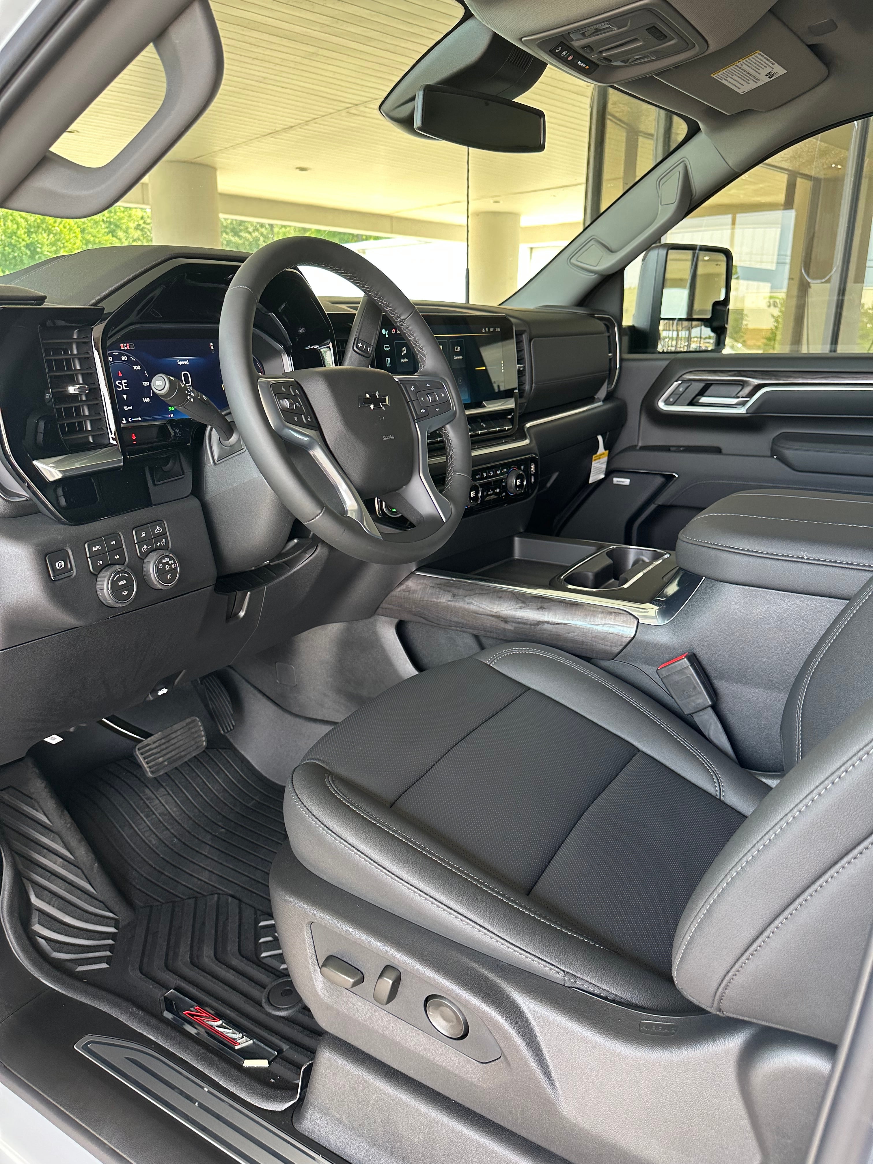 2026 Chevrolet Silverado 2500 HD LTZ - Photo 10