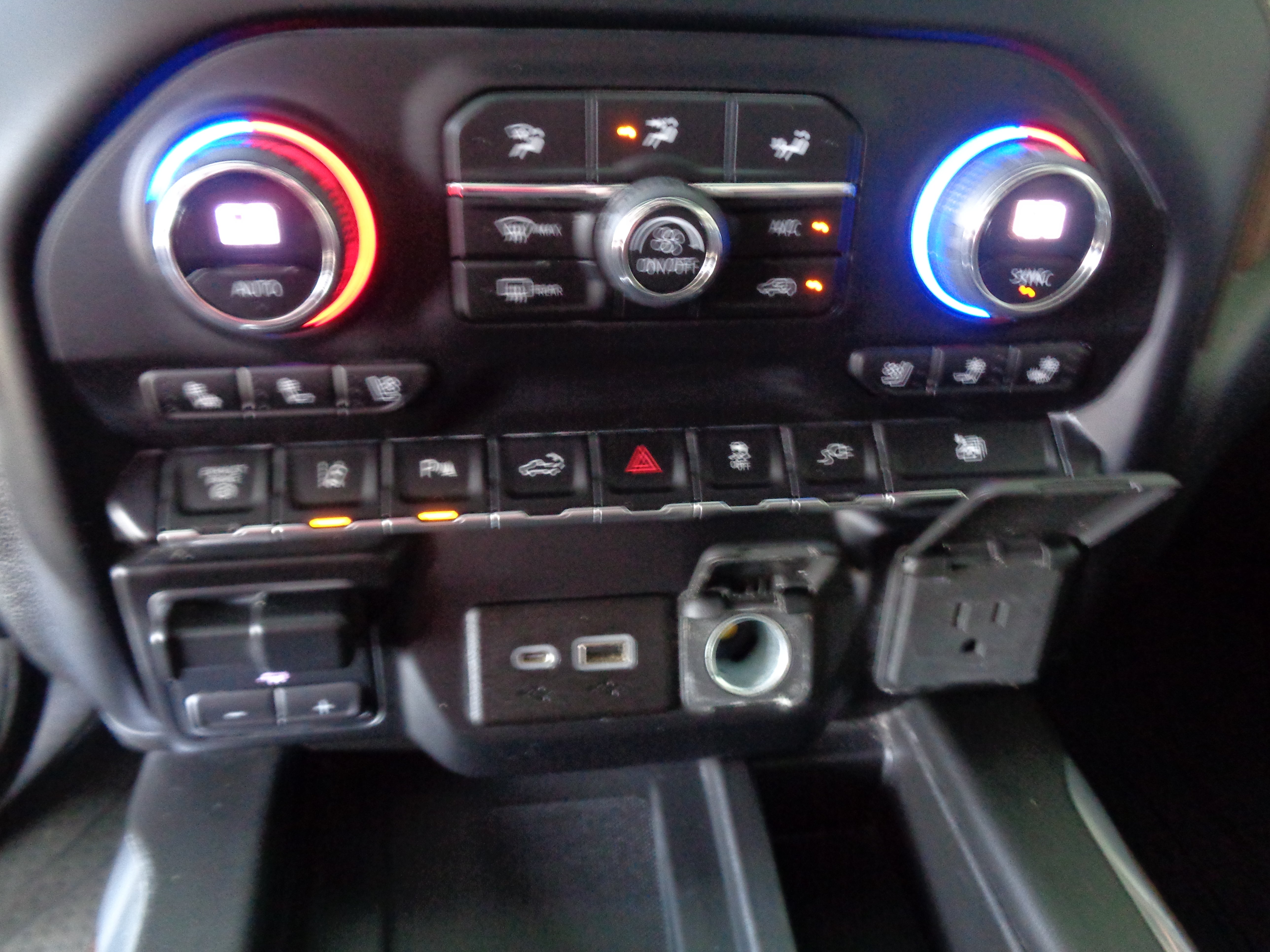 2022 Chevrolet Silverado 3500 HD High Country DRW