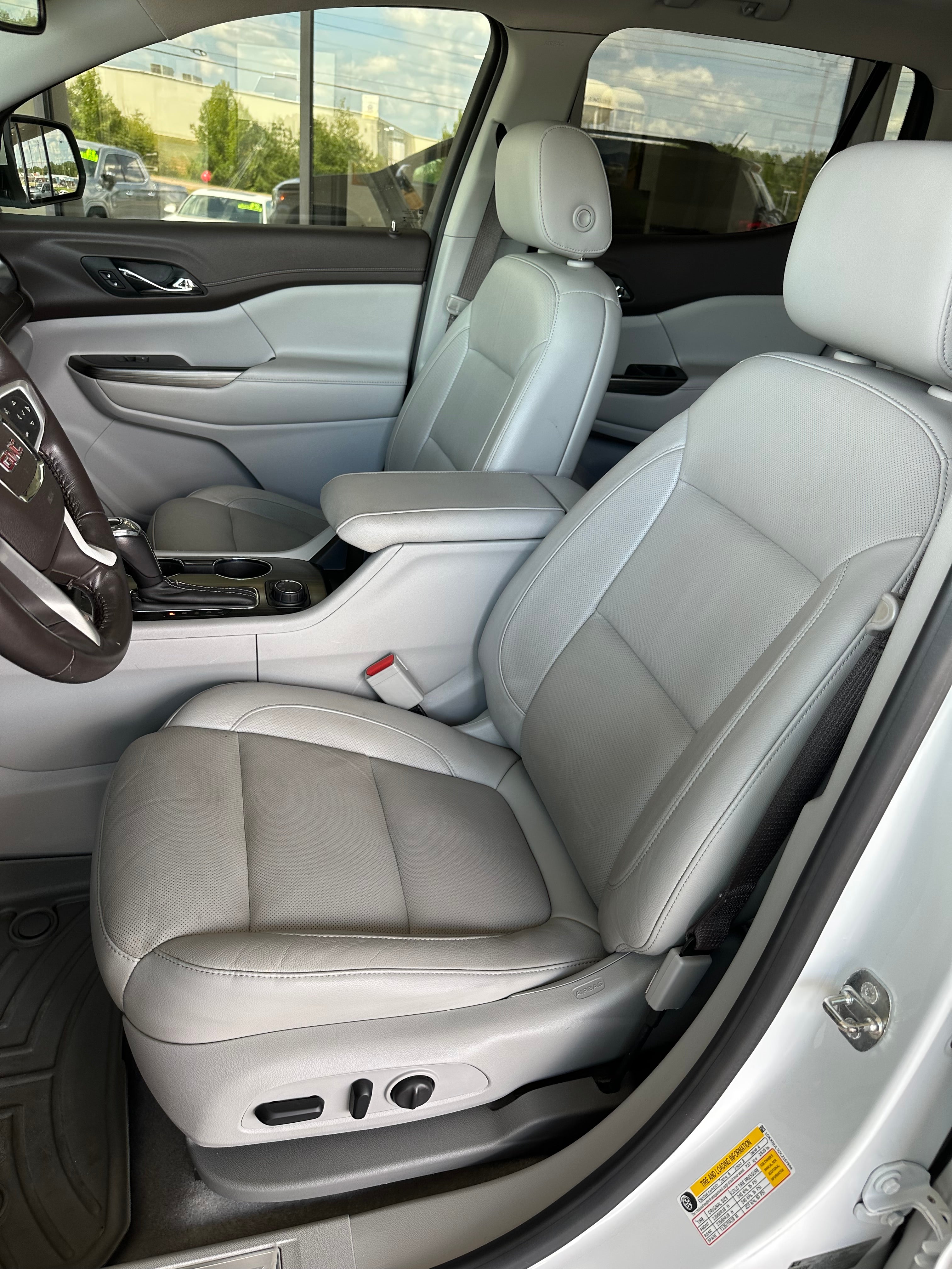 2019 GMC Acadia SLT