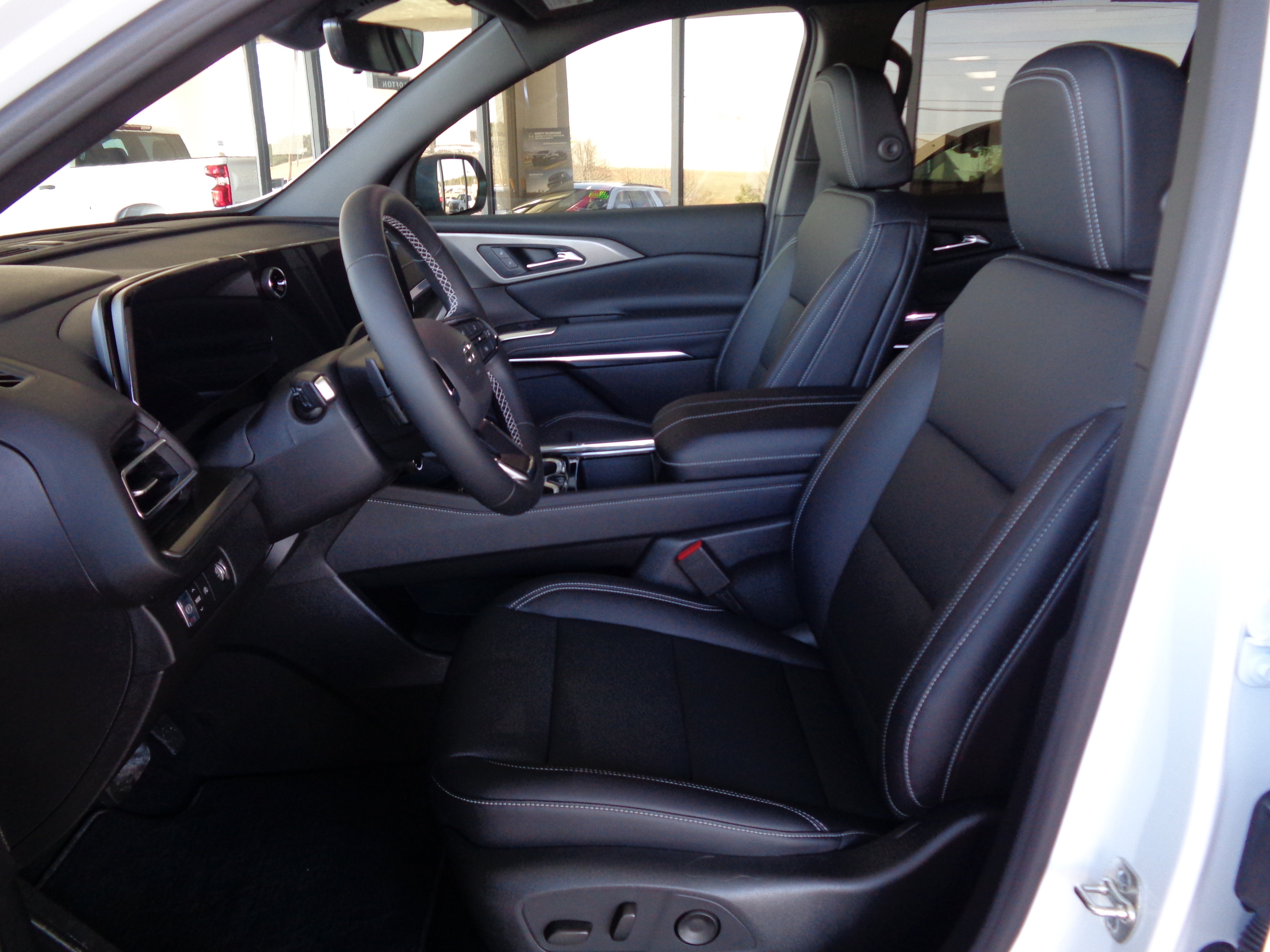 2026 Chevrolet Traverse Base