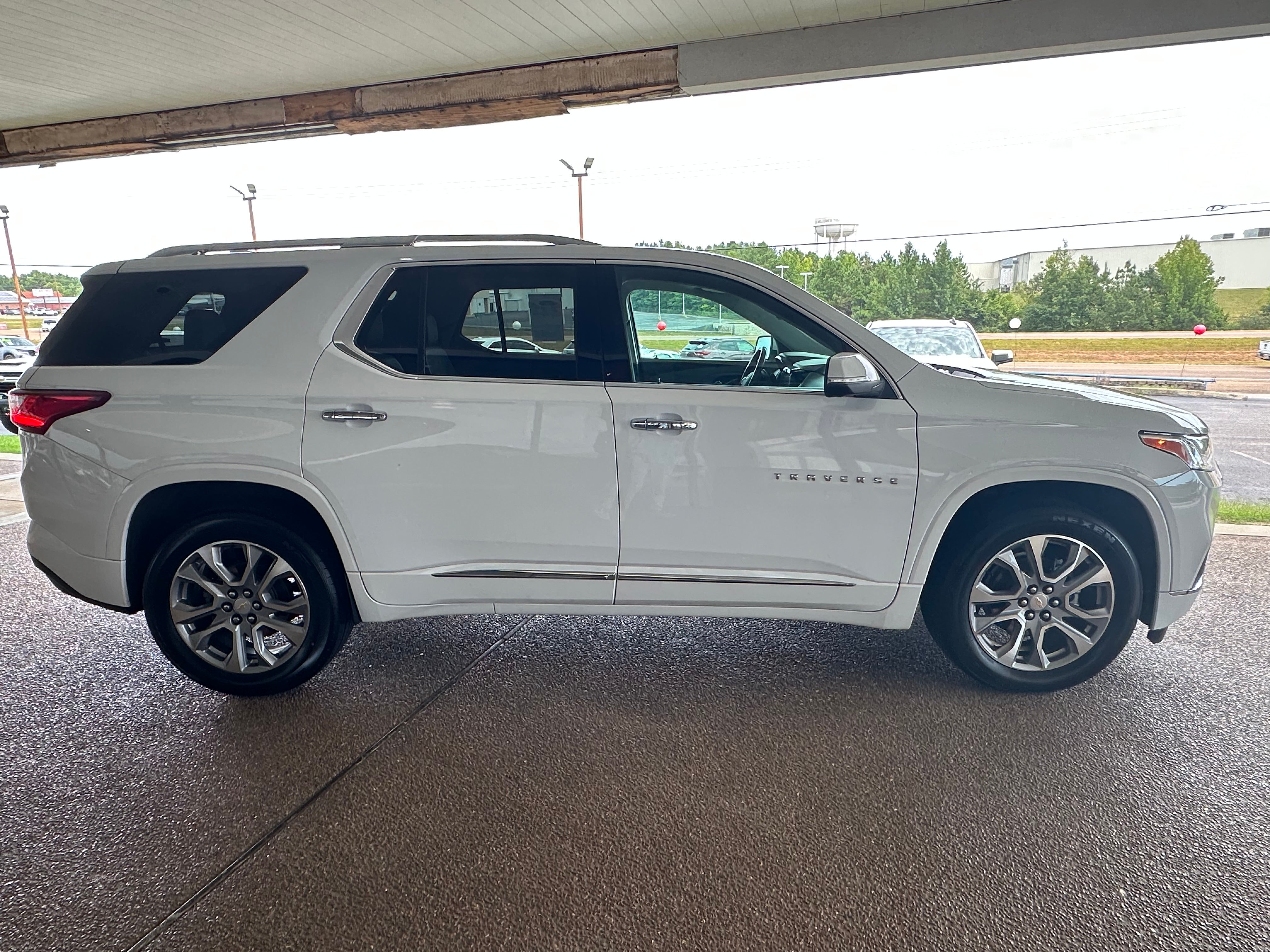 2021 Chevrolet Traverse Premier
