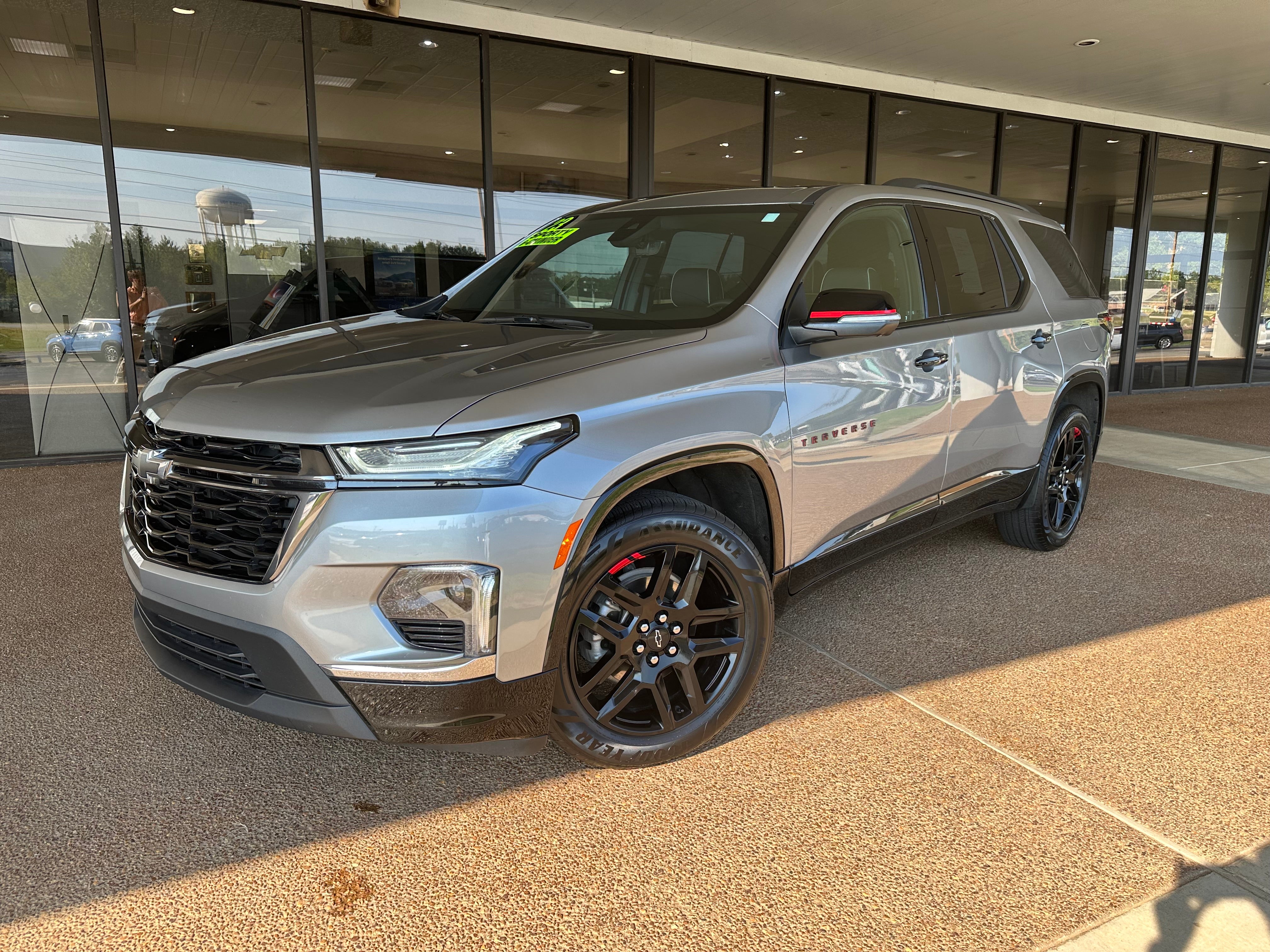 2023 Chevrolet Traverse Premier