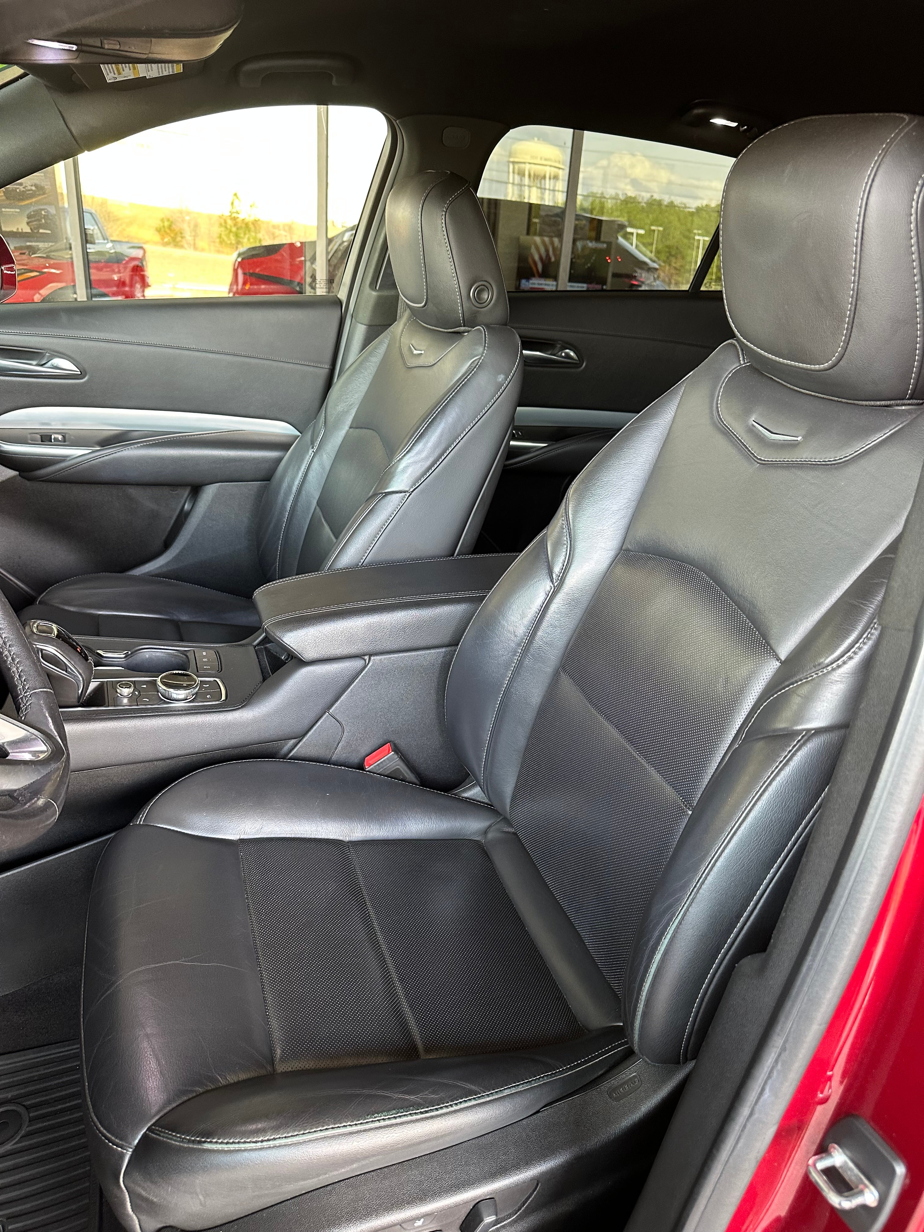 2019 Cadillac XT4 FWD Premium Luxury