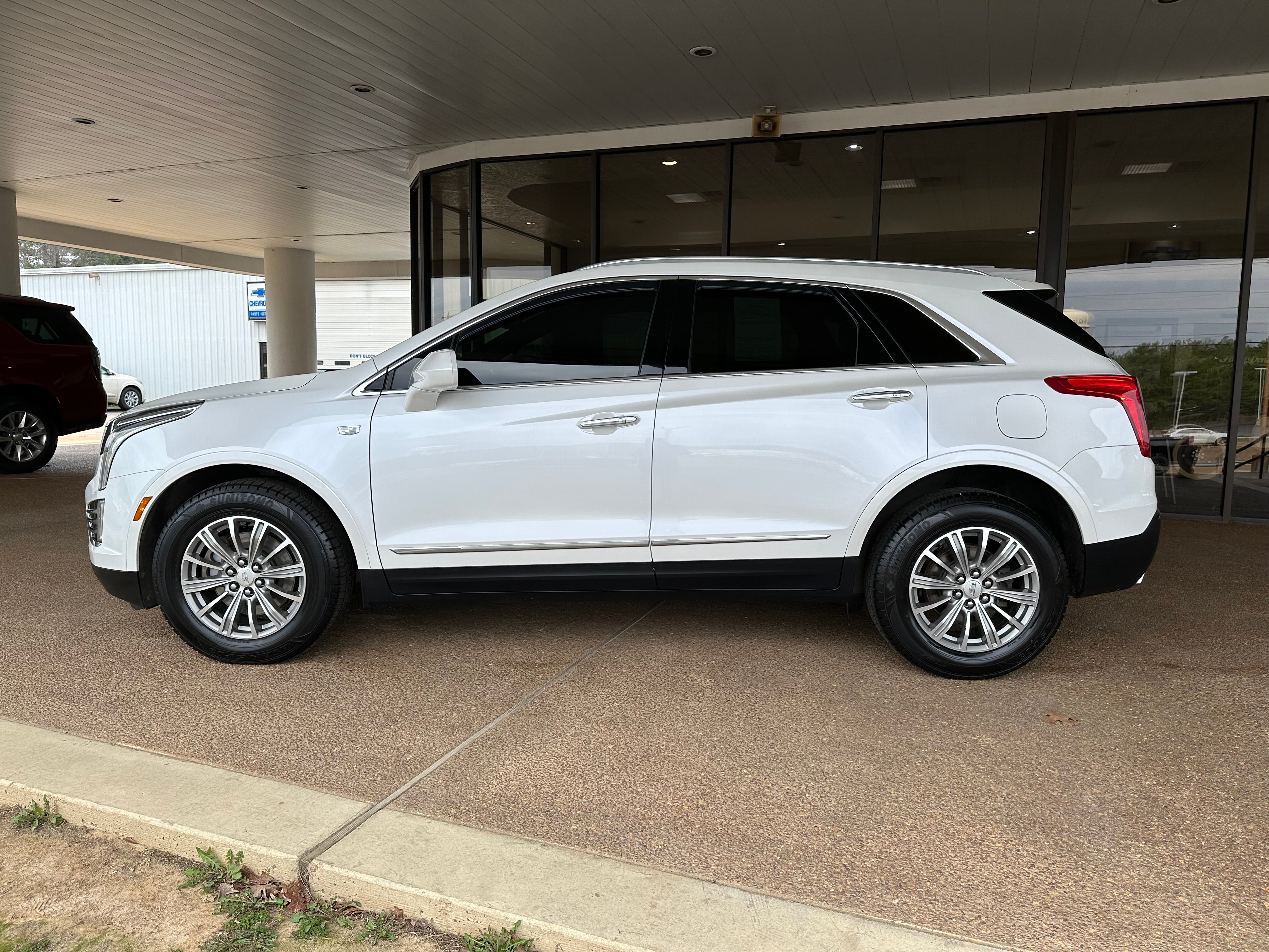 2017 Cadillac XT5 Luxury FWD