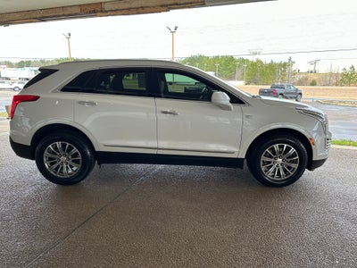 2017 Cadillac XT5 Luxury FWD