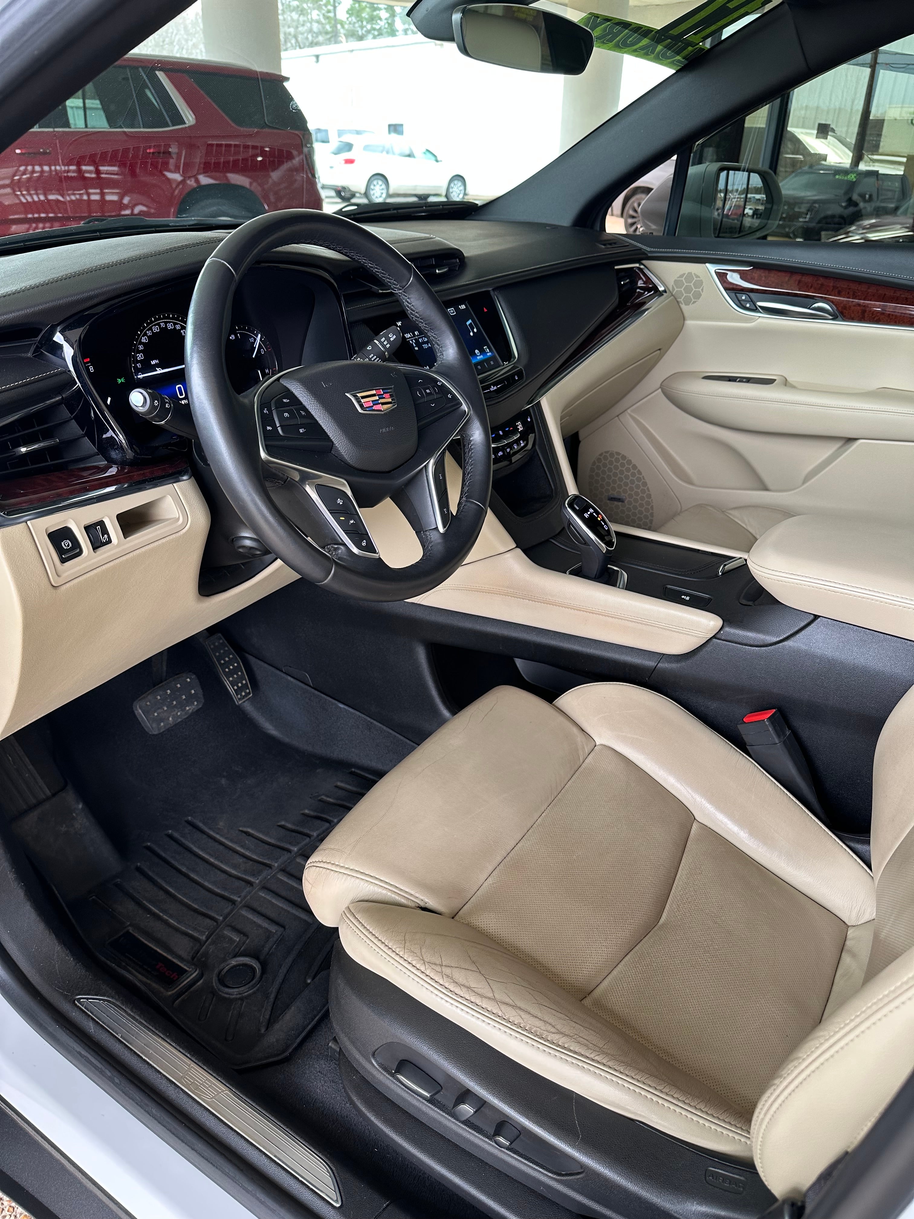 2017 Cadillac XT5 Luxury FWD