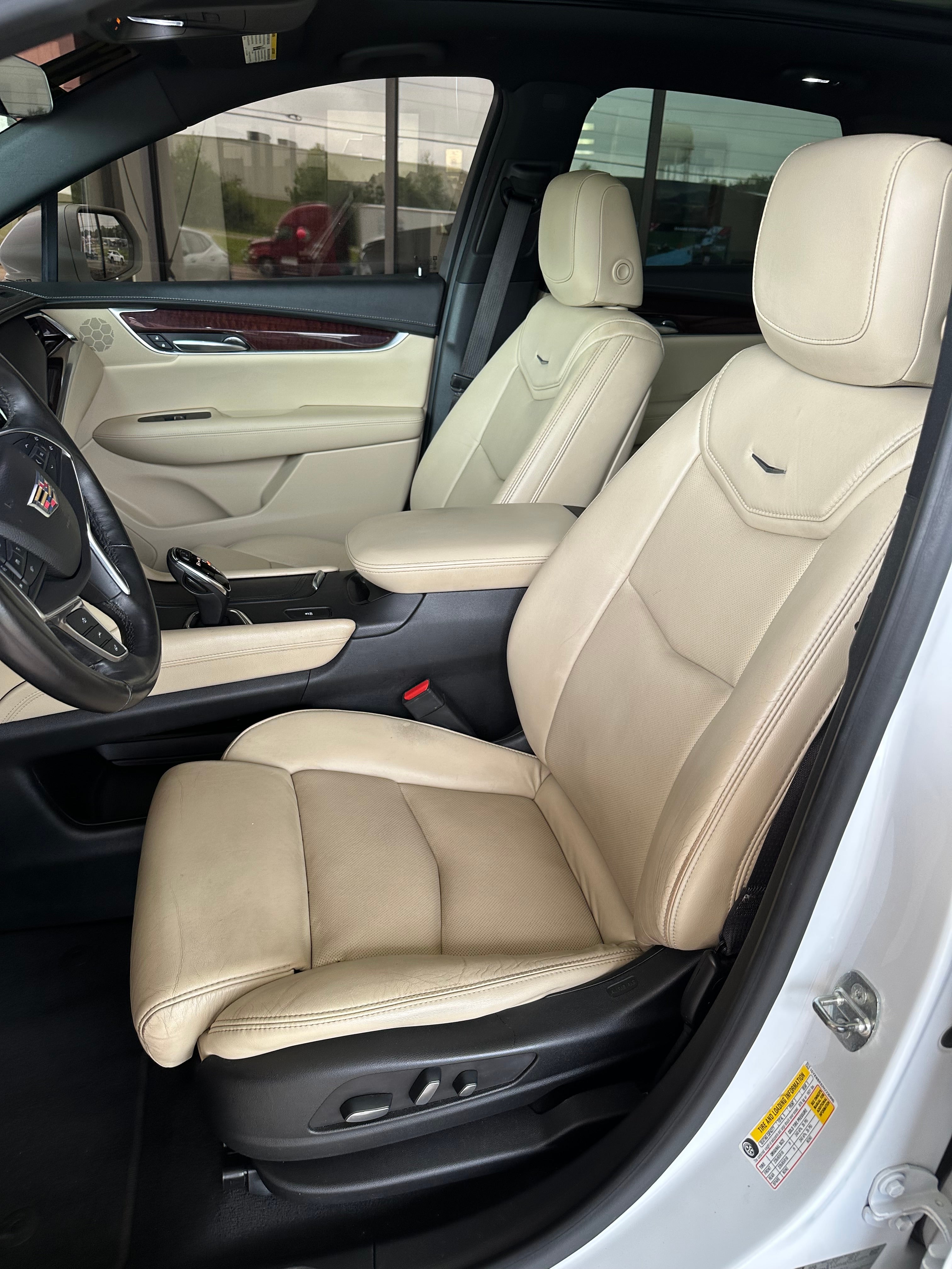 2017 Cadillac XT5 Luxury FWD