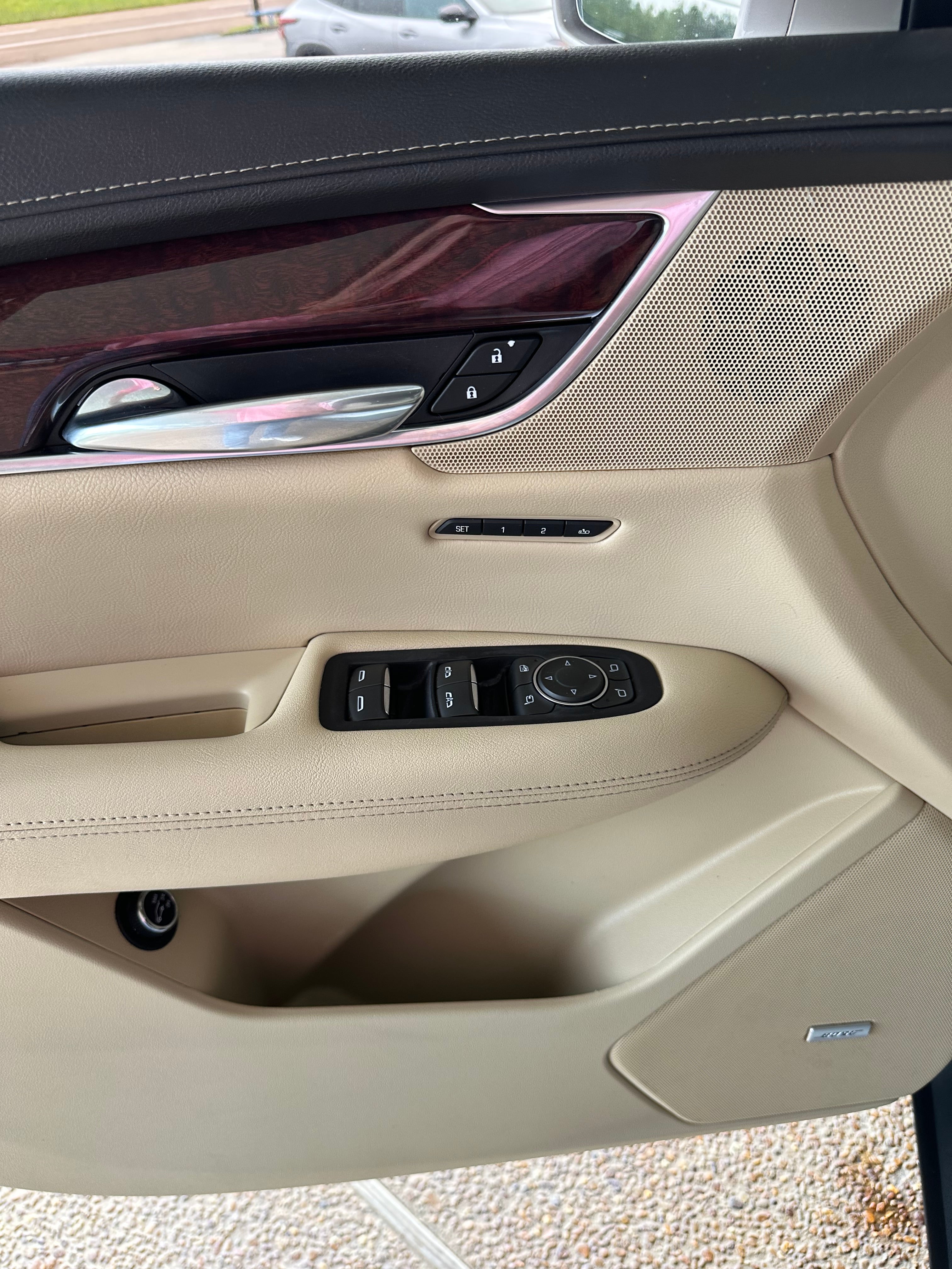 2017 Cadillac XT5 Luxury FWD