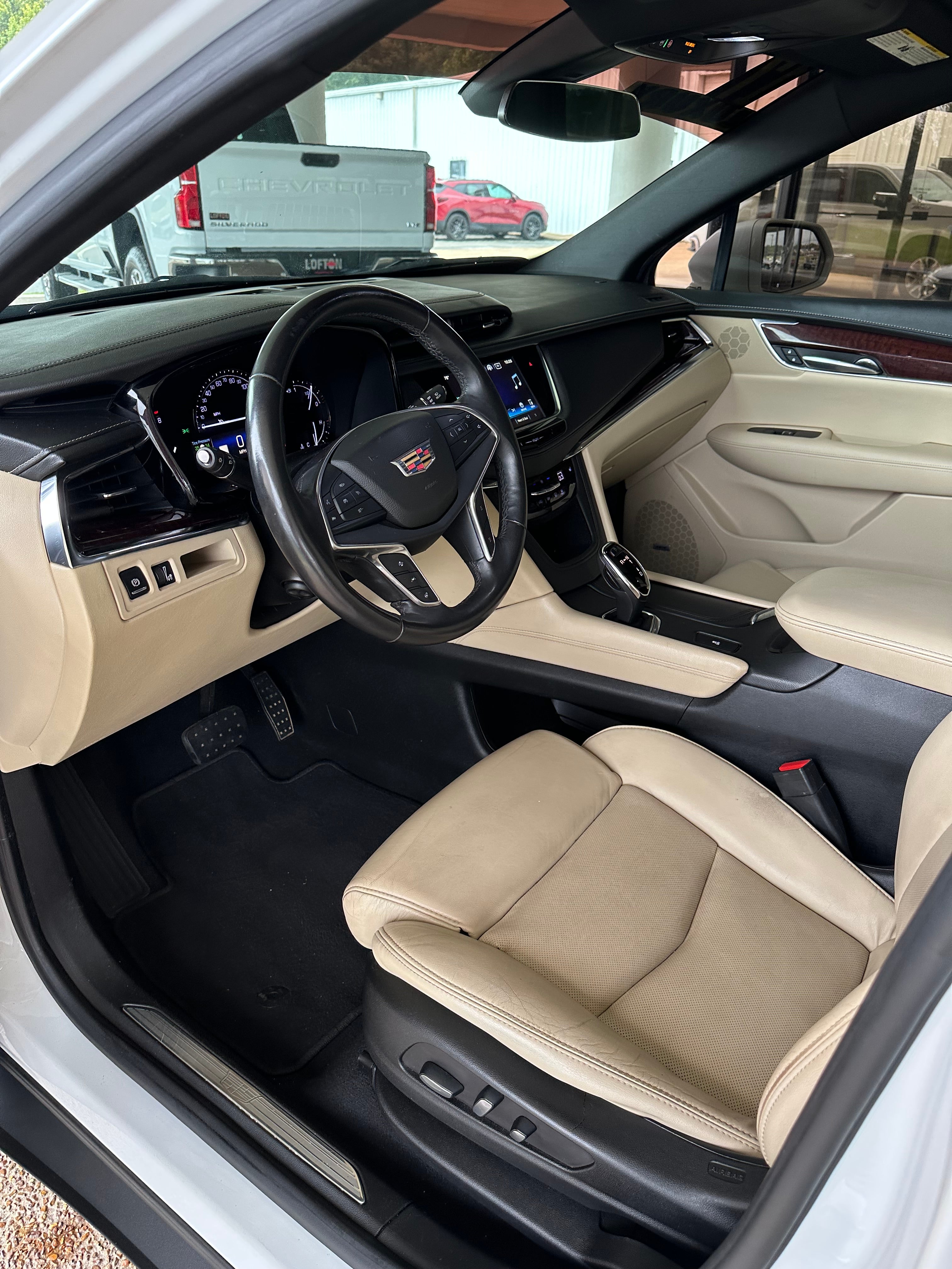 2017 Cadillac XT5 Luxury FWD