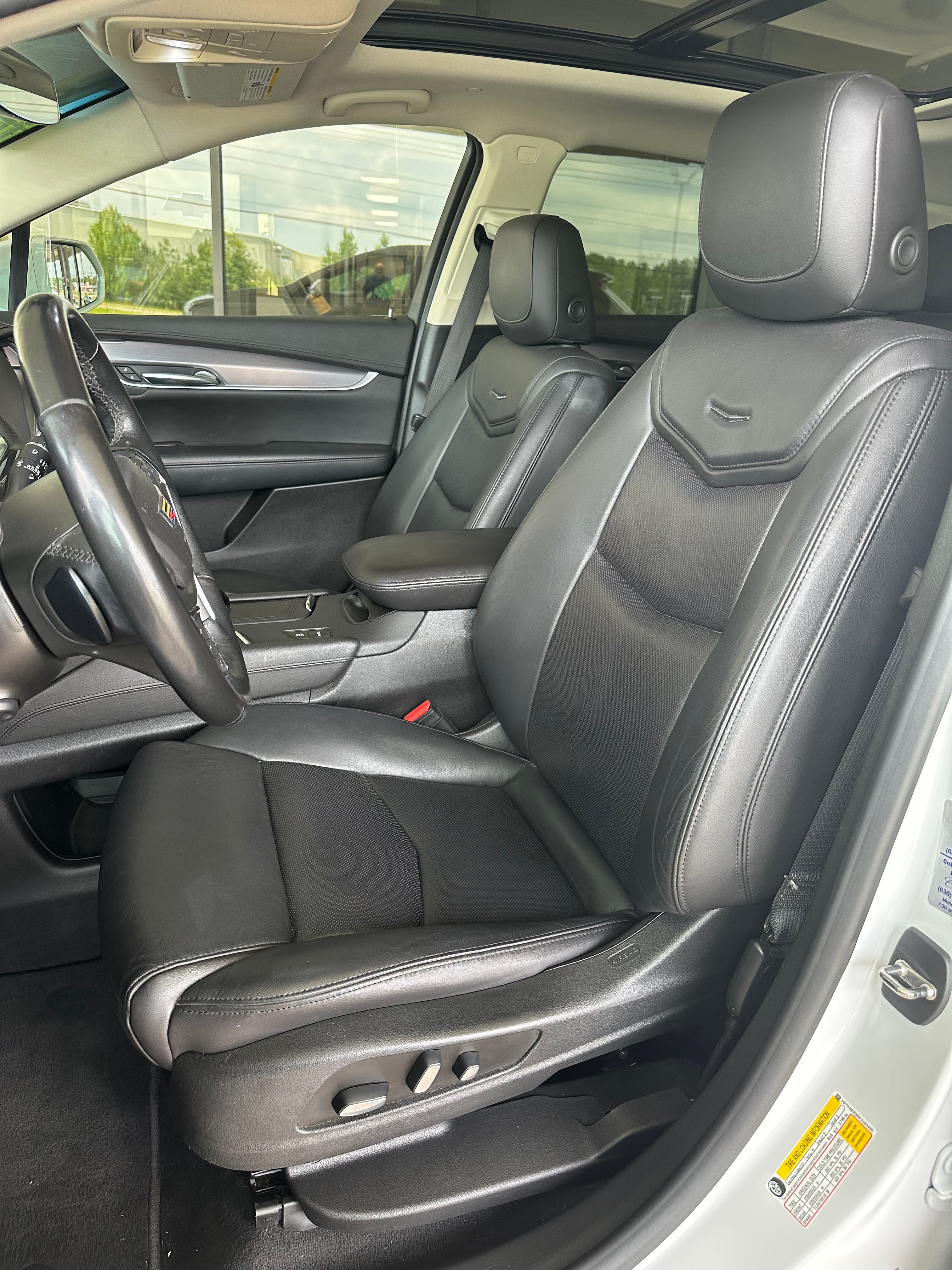 2019 Cadillac XT5 Premium Luxury FWD