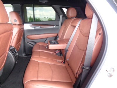 2025 Cadillac XT5 Sport