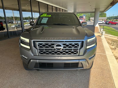 2022 Nissan Frontier SV