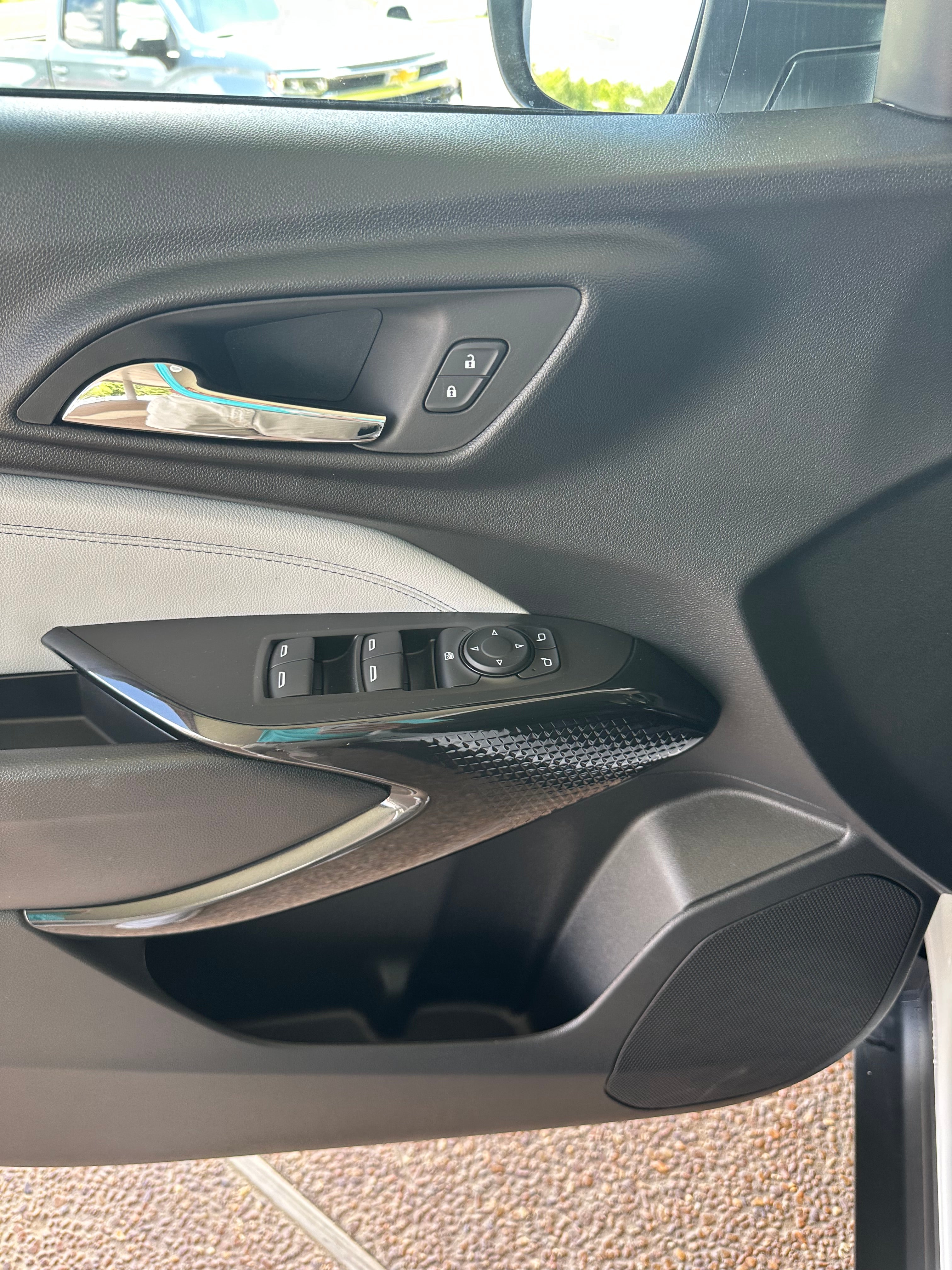 2026 Chevrolet Trax LT - Photo 17