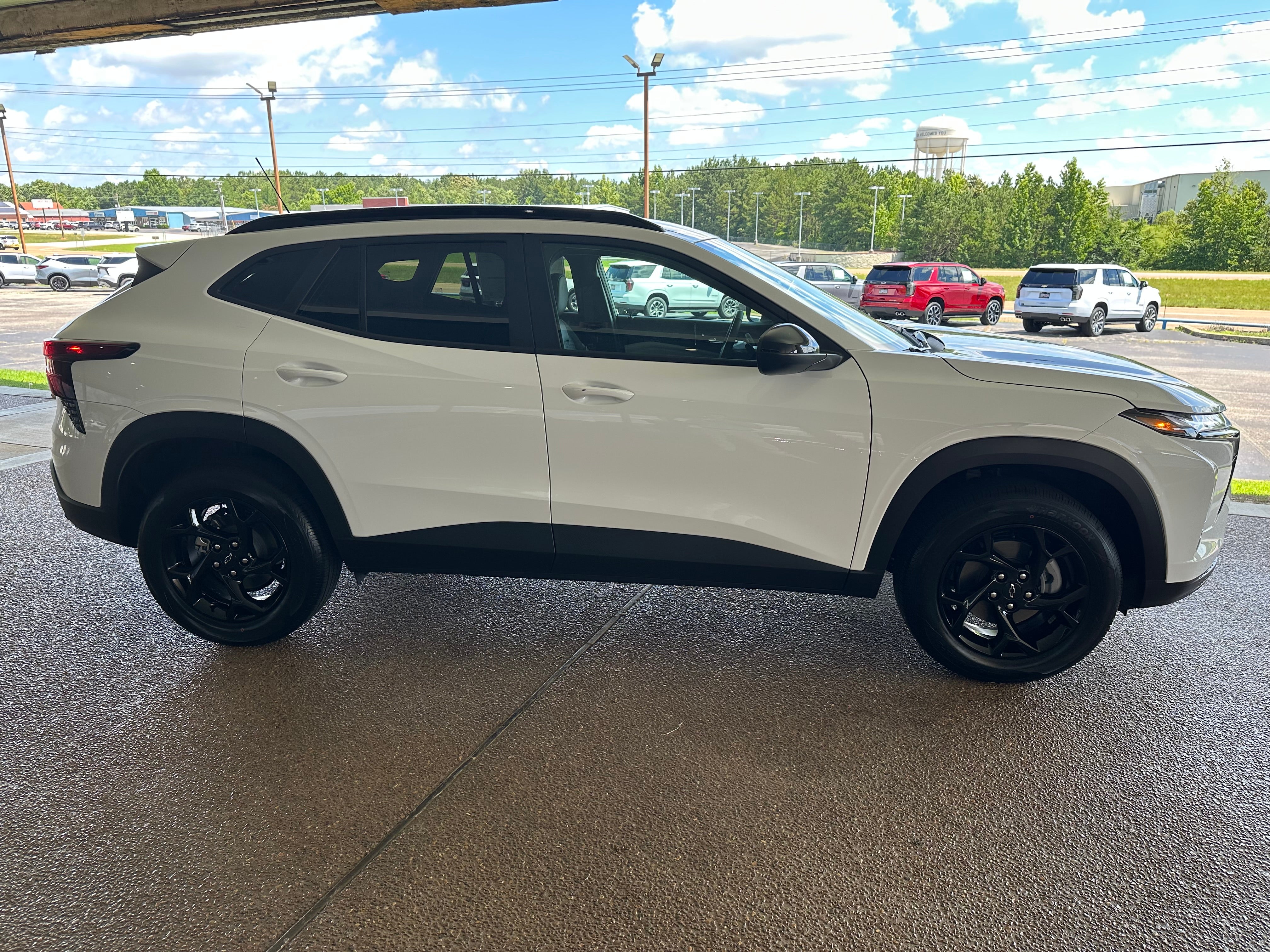 2026 Chevrolet Trax LT - Photo 6