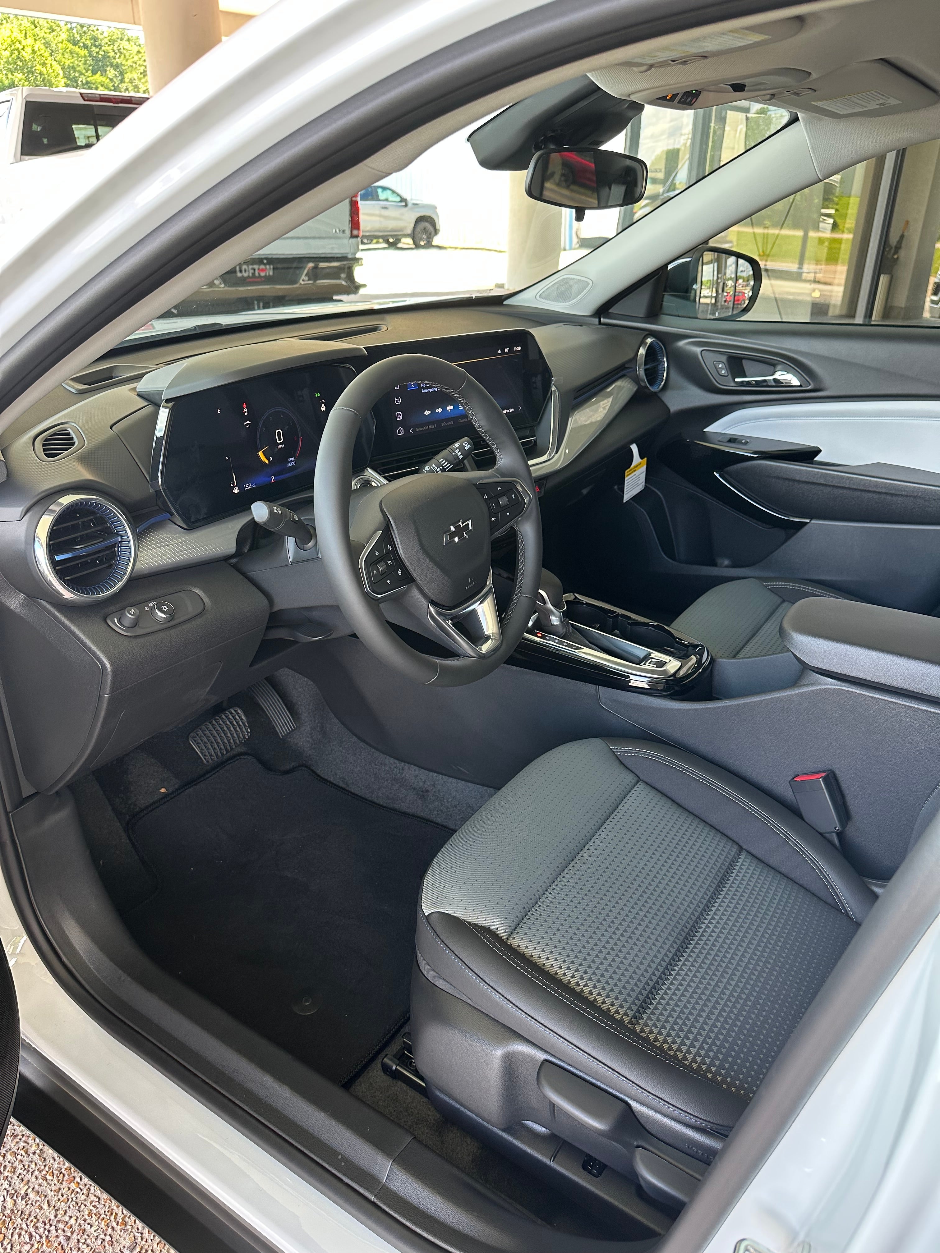 2026 Chevrolet Trax LT - Photo 9